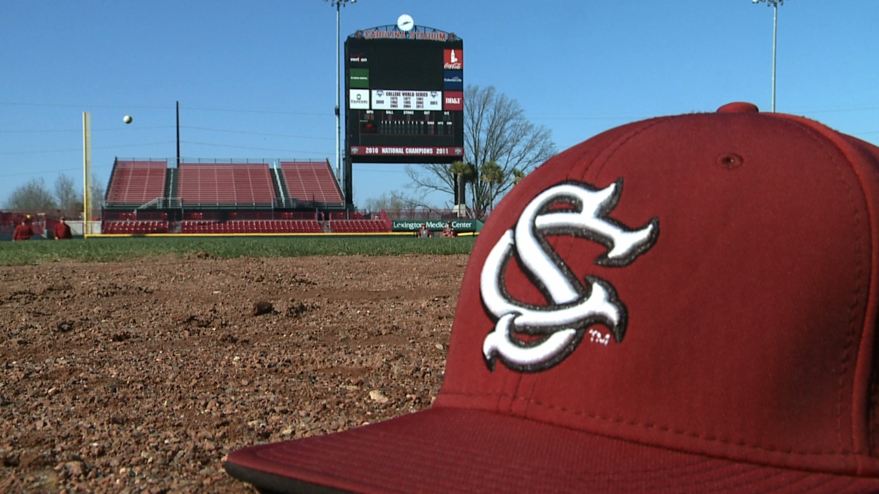 usc-baseball-hat-stadium-sign-2015.jpeg