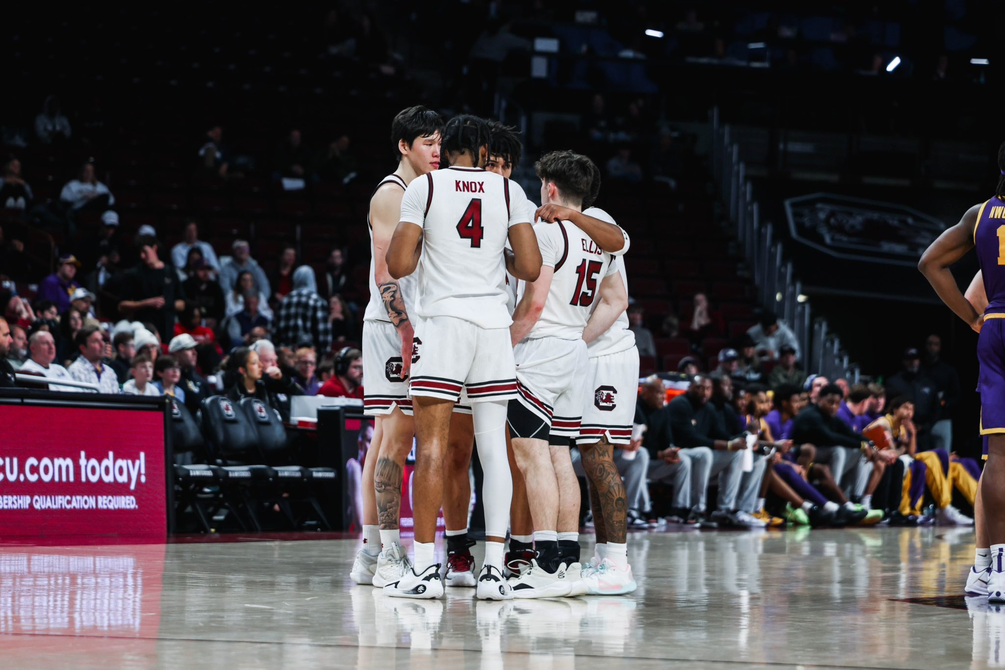 LSU Defeats South Carolina, 92-87, in OT