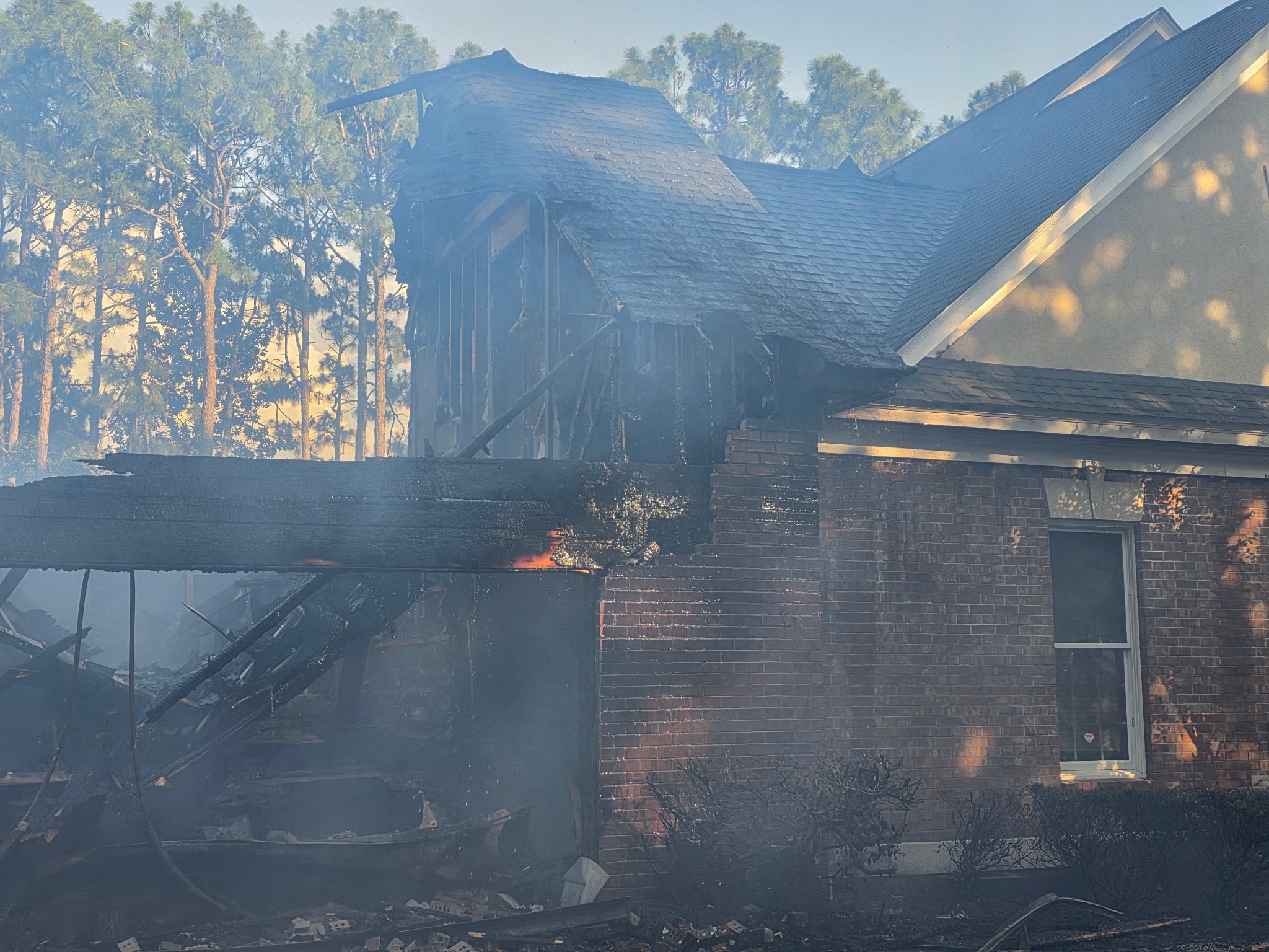 CRFD 3rd shift crews control Harwell Drive house fire - ABC Columbia